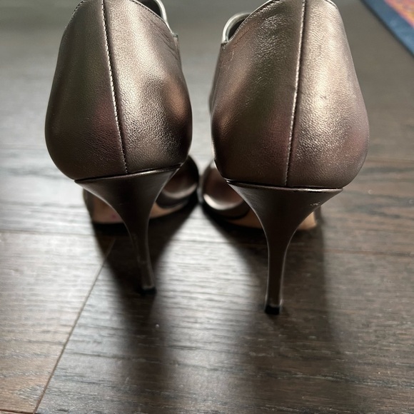 GUCCI Metallic Strap 4” Heels Size 36.5 - Picture 6 of 14